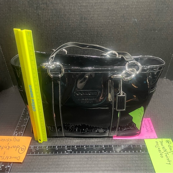 Coach Black Patent Leather Tote Excellent, classy, LIKE NEW VERY WELL CARED FOR - Picture 11 of 17